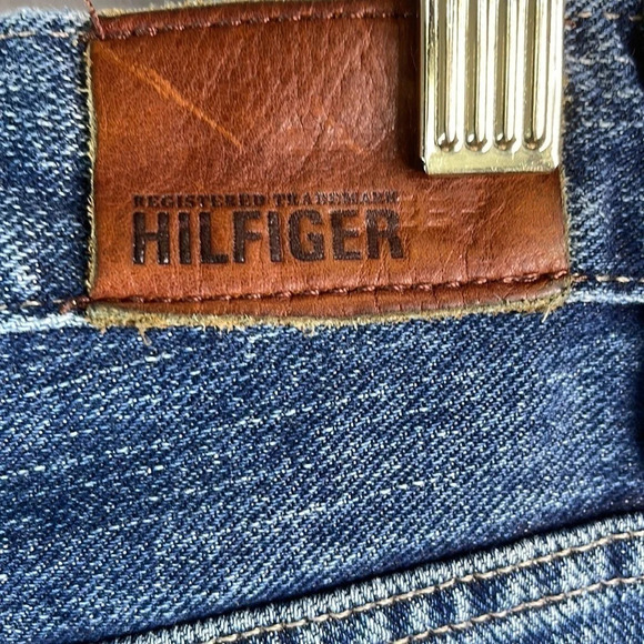 TOMMY HILFIGER Mens Upcycled Cutoffs Jean Shorts Freedom Midwash Distressed 32 - Picture 8 of 11